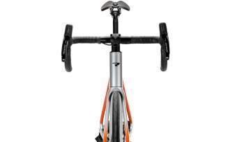 Bicicleta Conor Rush Shimano 105 Di2 2025