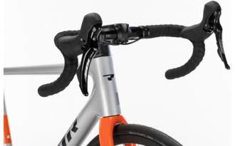 Bicicleta Conor Rush Shimano 105 2026