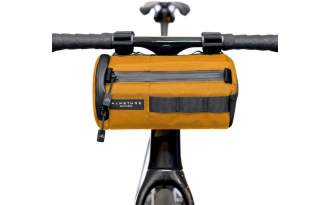 Bolsa Almsthre Signature Bar