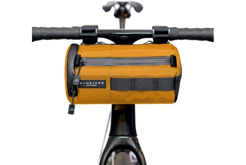 Bolsa Almsthre Signature Bar