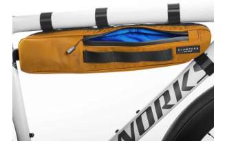 Bolsa Almsthre Signature Frame