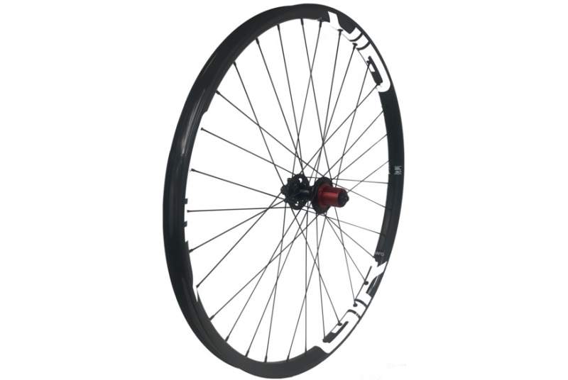 Rueda Gurpil GTR SL30 Boost 29” blanca 6T XD Ratchet