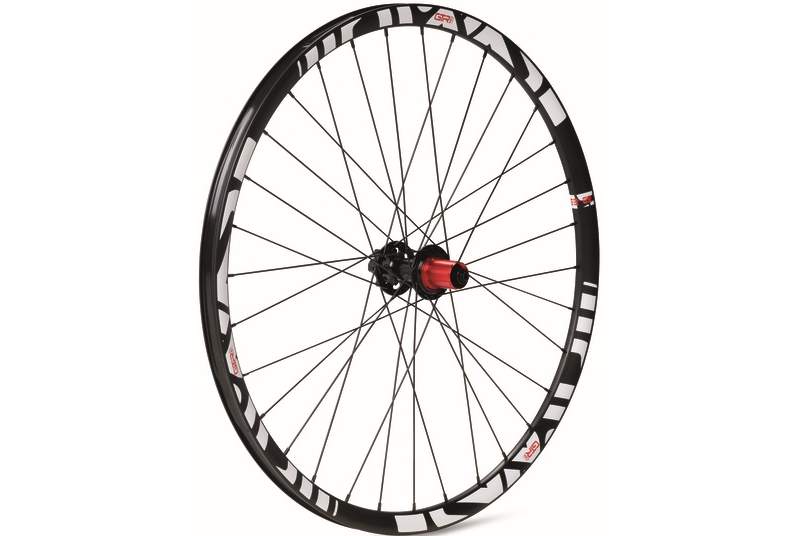 Rueda Gurpil GTR SL23 27,5” blanc C/L 12X142 12V Ratch