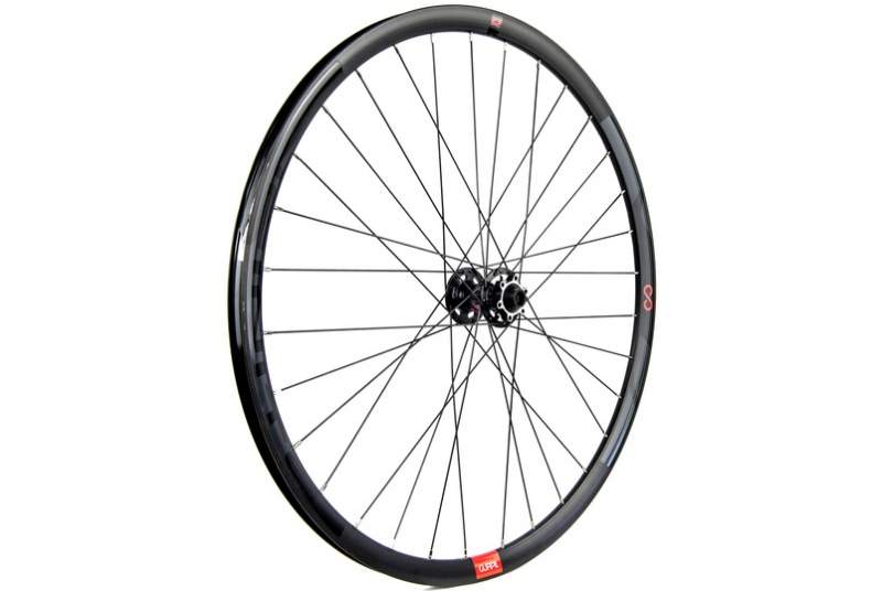 Rueda Gurpil Infinite 29" 6T eje 15x100 delant