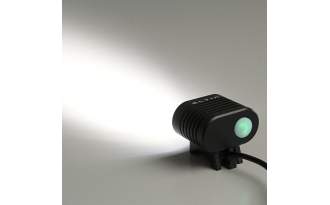 Luz Eltin delantera Explorer 1600